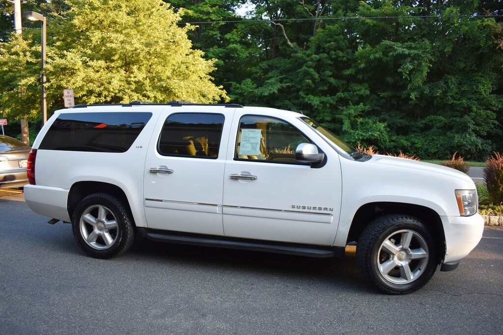 Used 2009 Chevrolet Suburban 1500 LTZ 5.3 SUV