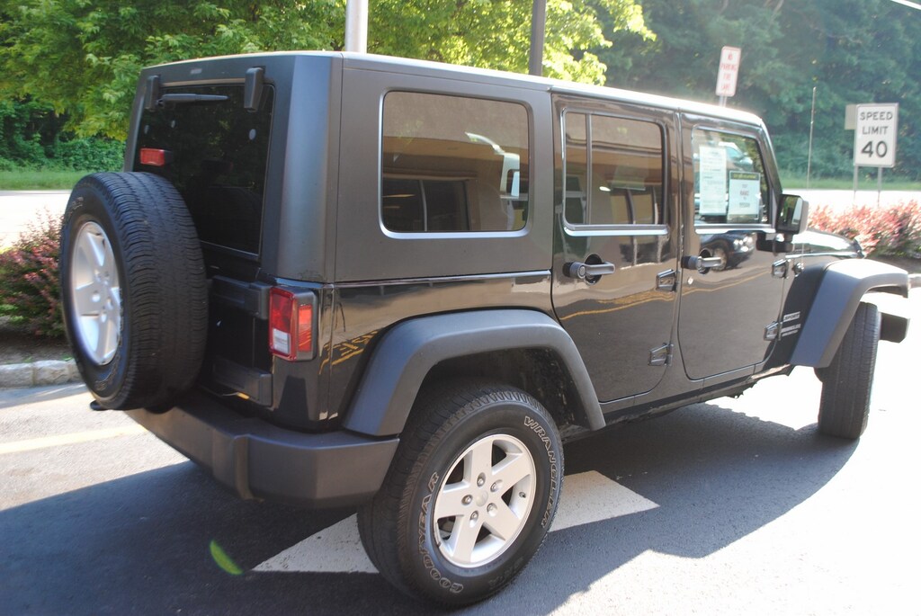 Used 2010 Jeep Wrangler Unlimited Sport 3.8 SUV