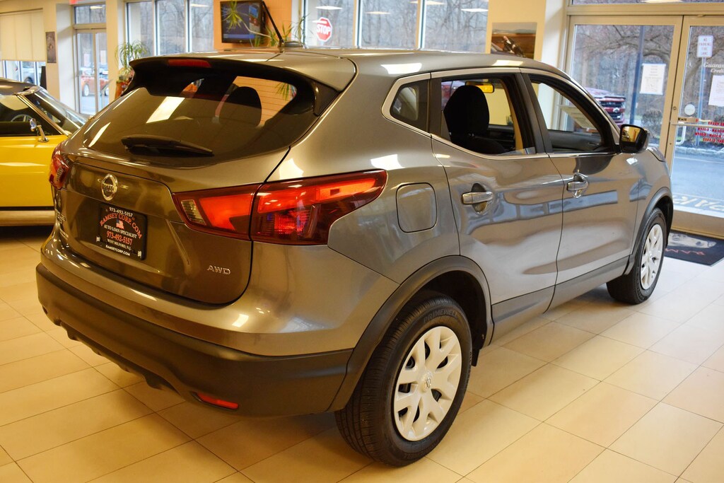 Used 2019 Nissan Rogue Sport S 2.0 SUV