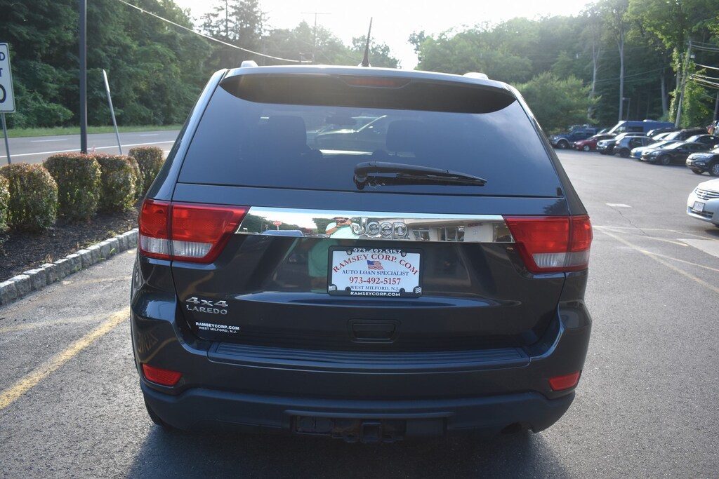 Used 2011 Jeep Grand Cherokee Laredo 3.6 SUV