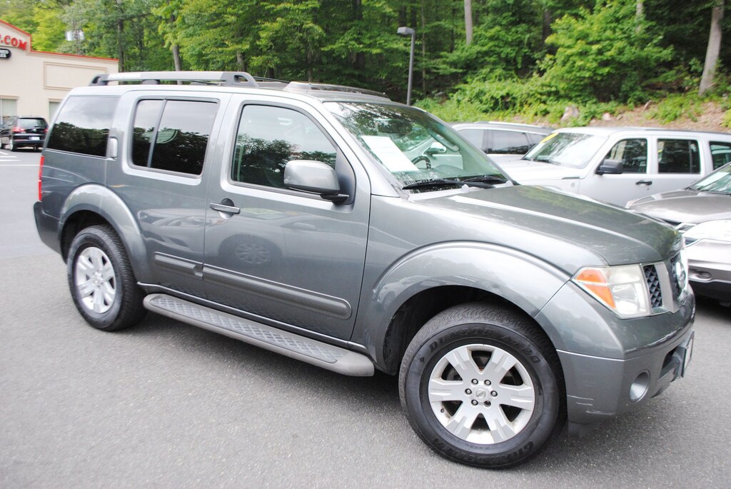 Used 2006 Nissan Pathfinder LE 4.0 SUV