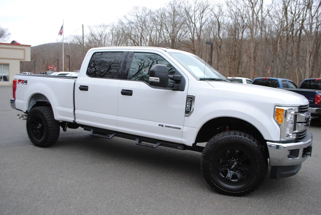 Used 2017 Ford F-250 6.7 XLT FX4 Crew Cab