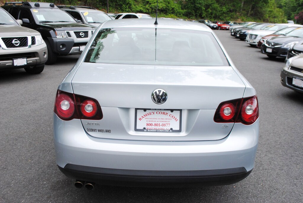 Used 2009 Volkswagen Jetta S 2.5 Sedan