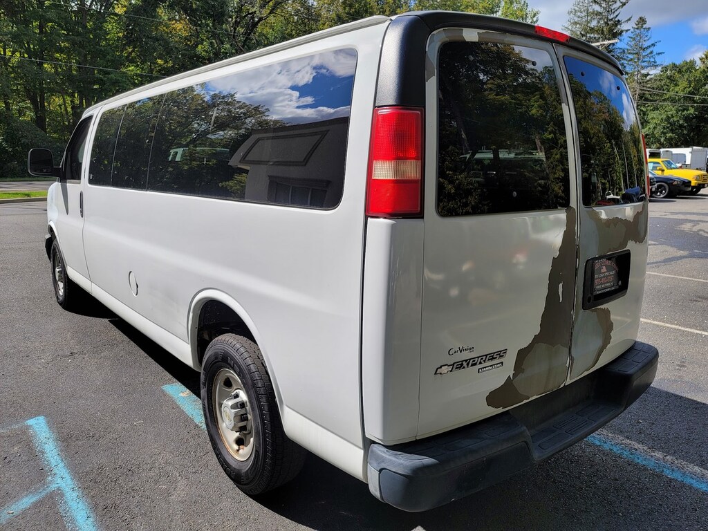 Used 2008 Chevrolet Express LT 6.0 PASSENGER VAN Van