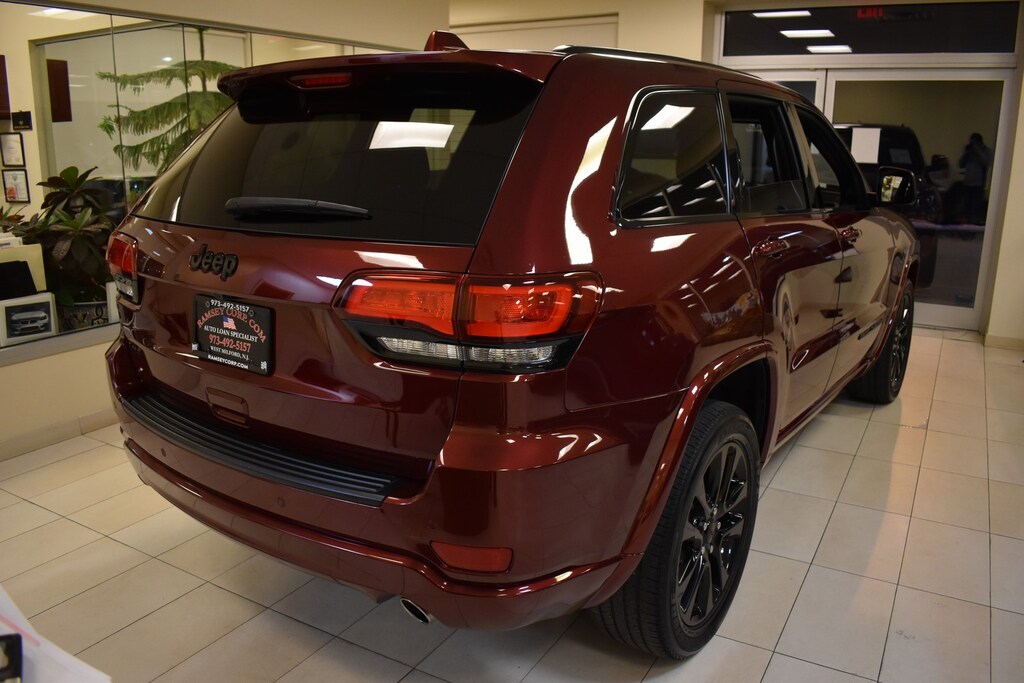 Used 2019 Jeep Grand Cherokee Laredo 3.6 SUV