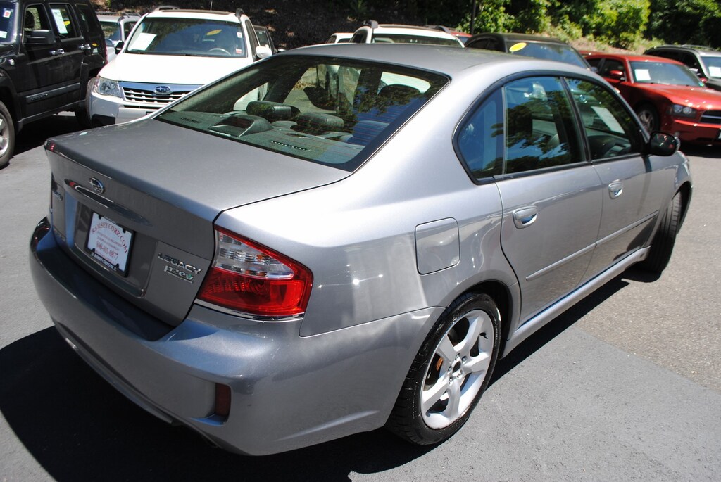 Used 2009 Subaru Legacy 2.5i Limited Sedan