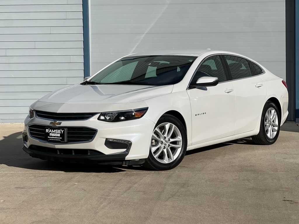 2017 Chevrolet Malibu LT -
                  Urbandale, IA