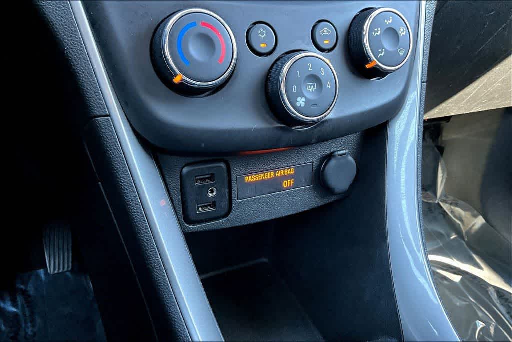 Thumbnail: 2020 Chevrolet Trax - 26