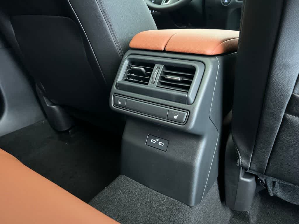 Thumbnail: 2025 Mazda CX-50 - 19