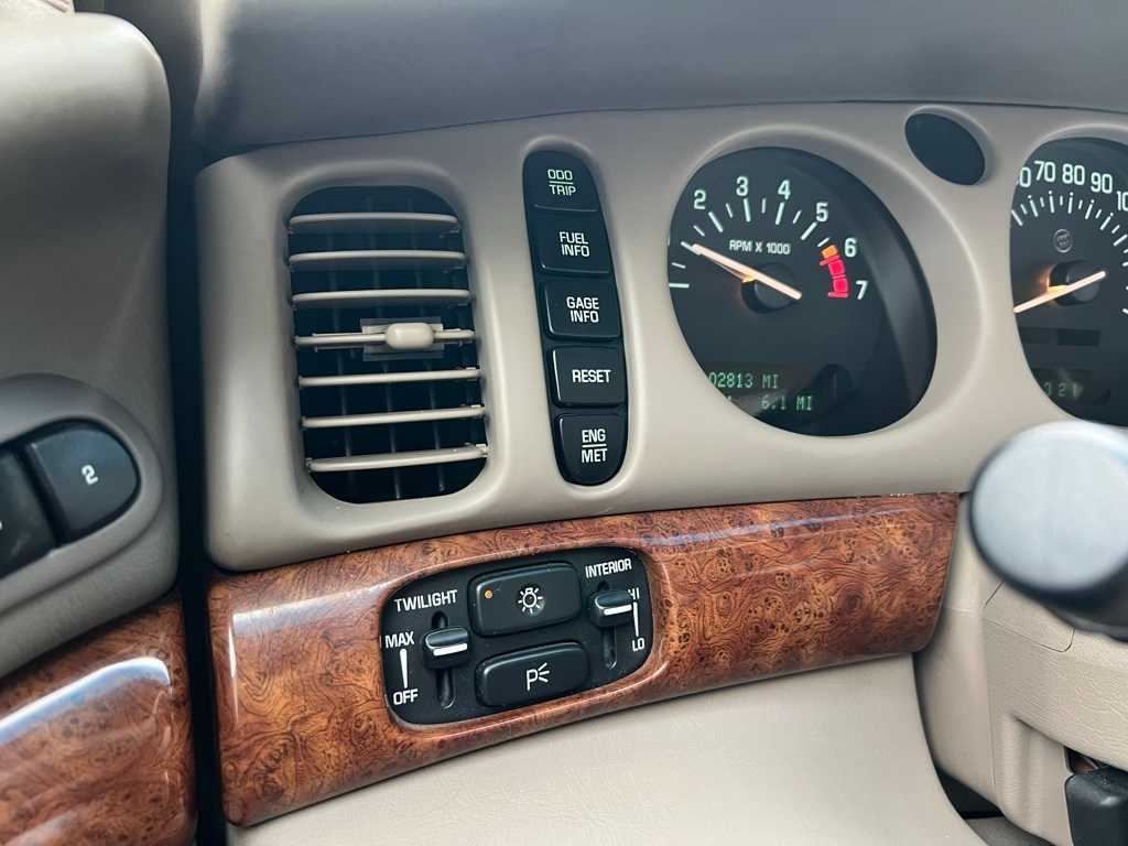Thumbnail: 2000 Buick LeSabre - 38