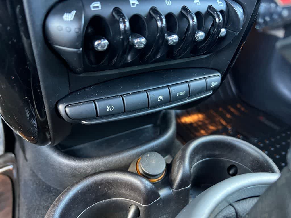 Thumbnail: 2011 MINI Cooper Countryman - 36