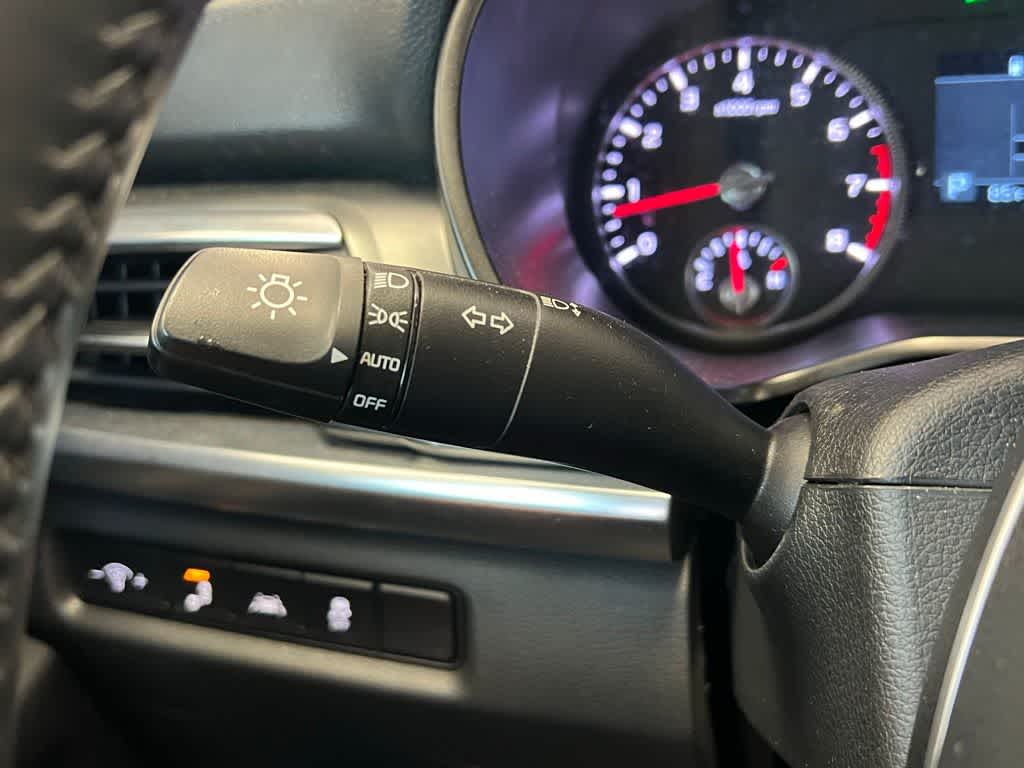 Thumbnail: 2022 Kia Telluride - 37