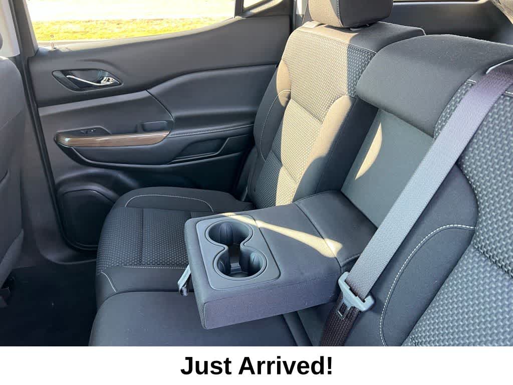 Thumbnail: 2021 GMC Acadia - 25