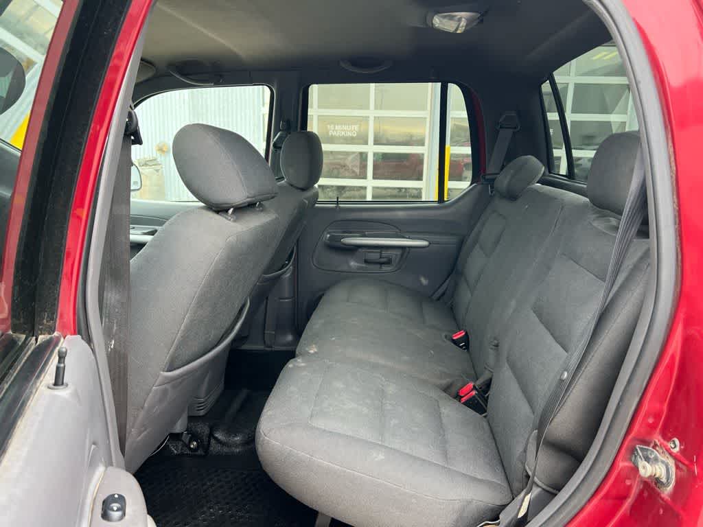 Thumbnail: 2001 Ford Explorer Sport Trac - 16