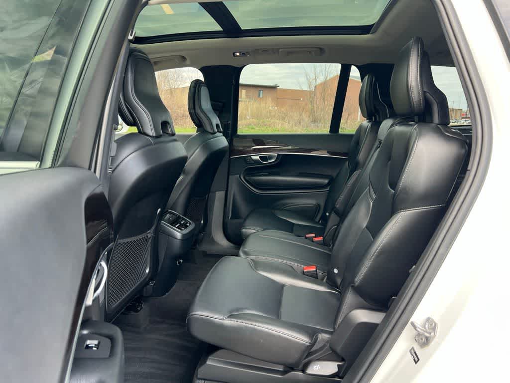 Thumbnail: 2019 Volvo XC90 - 21