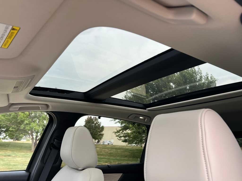 Thumbnail: 2025 Mazda CX-70 - 16