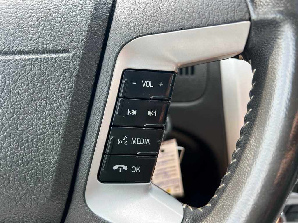 Thumbnail: 2011 Mercury Milan - 30