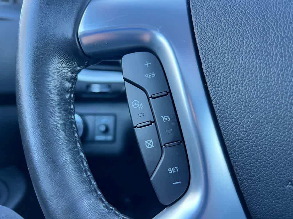 Thumbnail: 2017 Chevrolet Traverse - 29