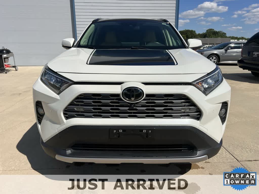 Thumbnail: 2020 Toyota RAV4 - 18