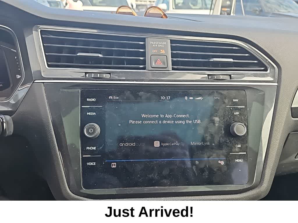 Thumbnail: 2019 Volkswagen Tiguan - 8