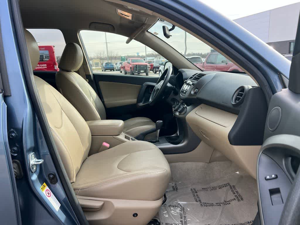 Thumbnail: 2010 Toyota RAV4 - 18