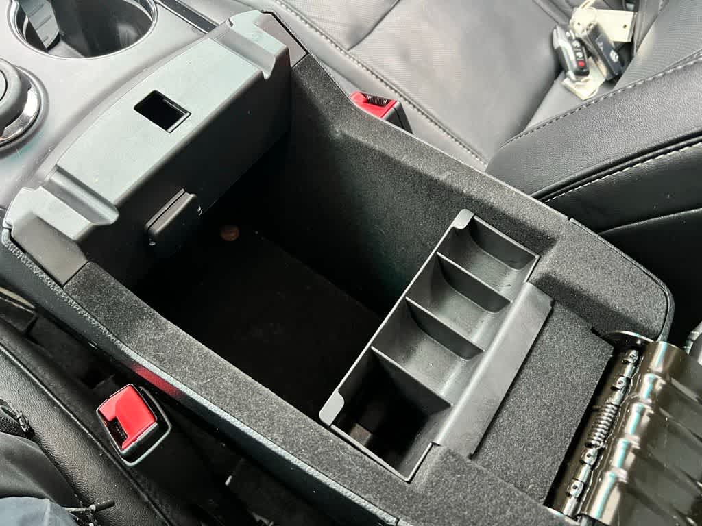 Thumbnail: 2016 Ford Explorer - 47