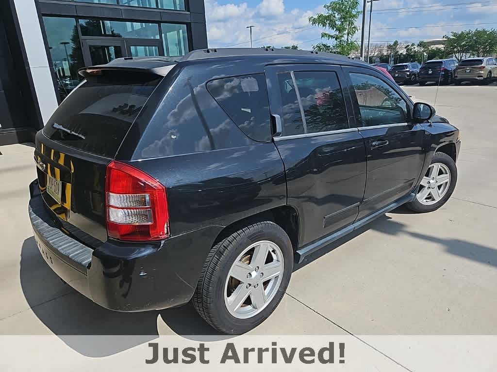 2010 Jeep Compass Sport 3