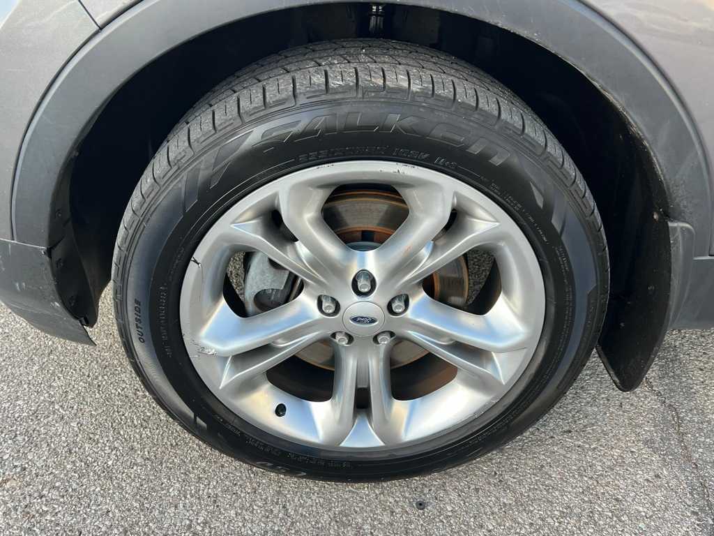 Thumbnail: 2014 Ford Explorer - 10