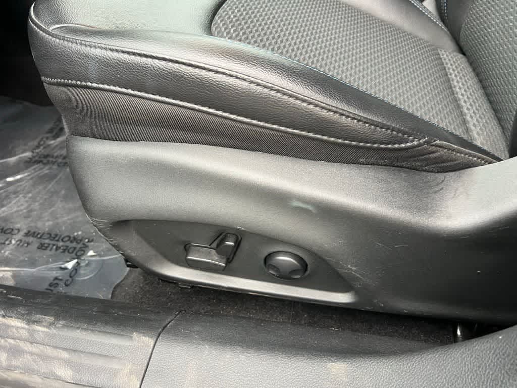 Thumbnail: 2022 Jeep Compass - 18