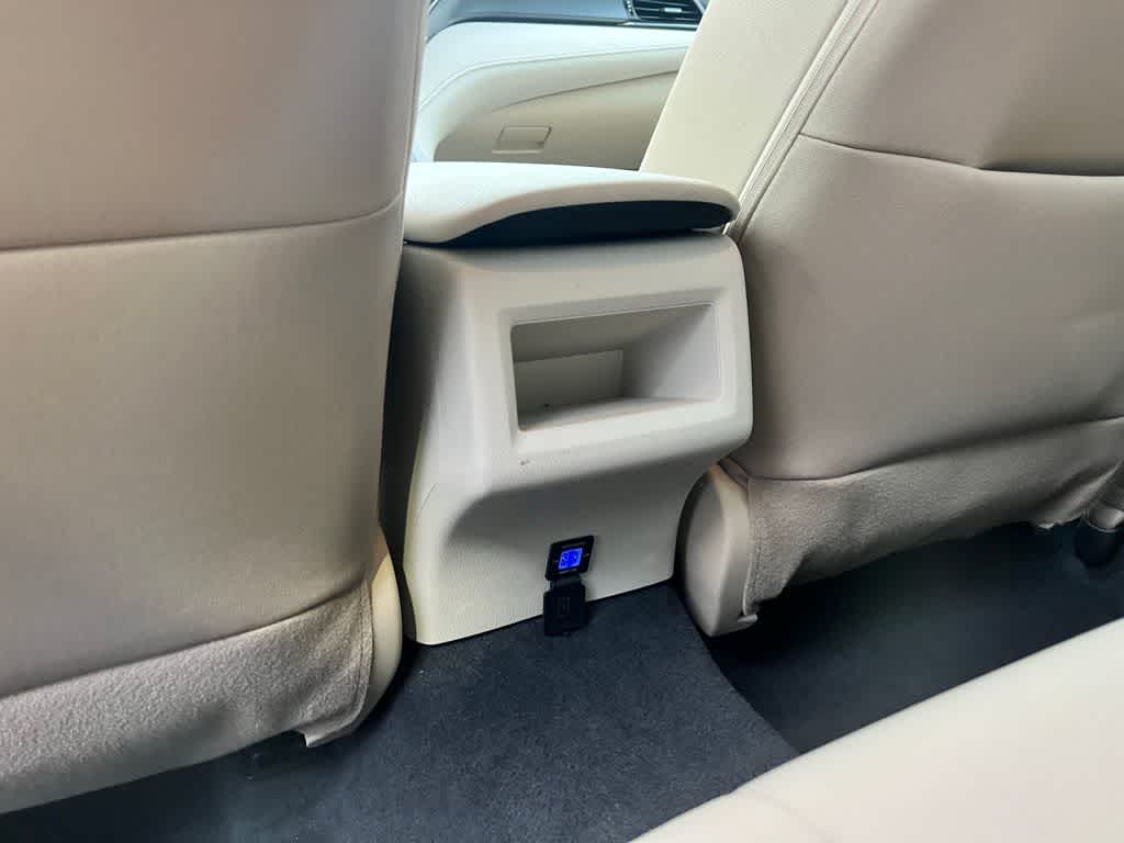 Thumbnail: 2023 Toyota Camry - 17