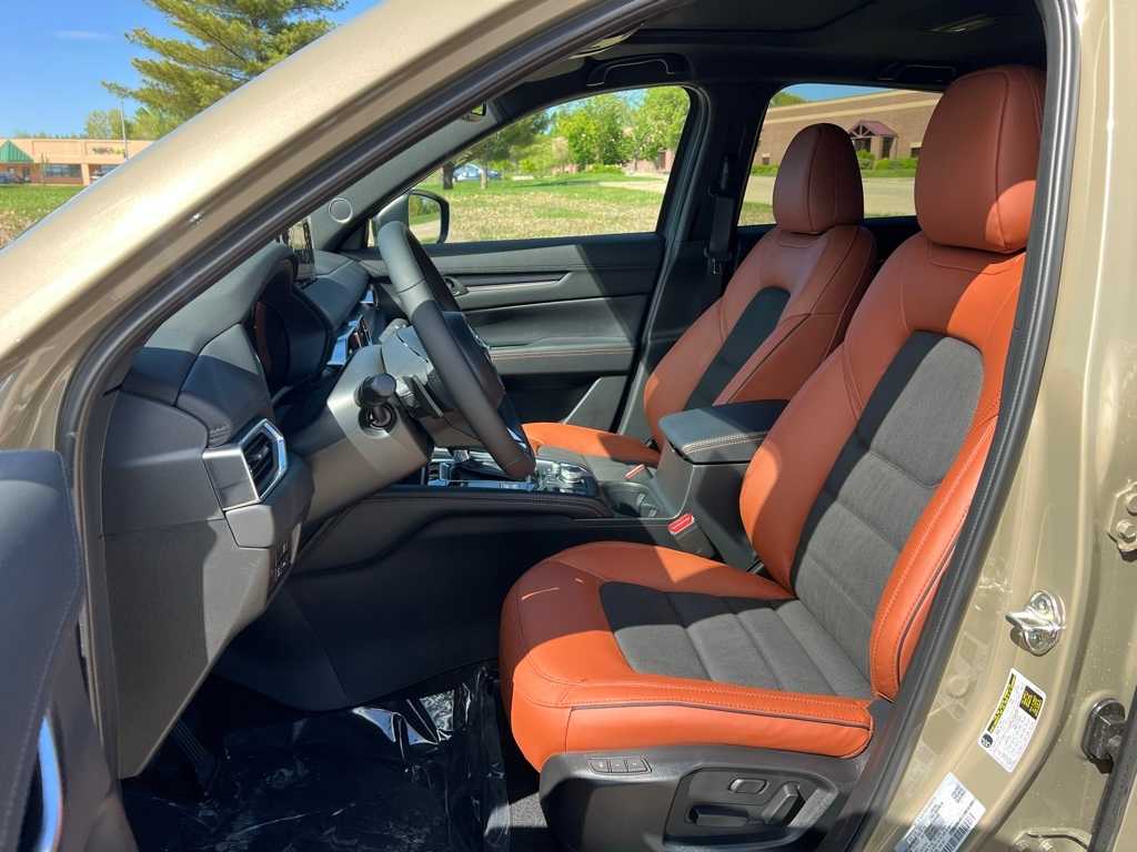 Thumbnail: 2025 Mazda CX-5 - 11