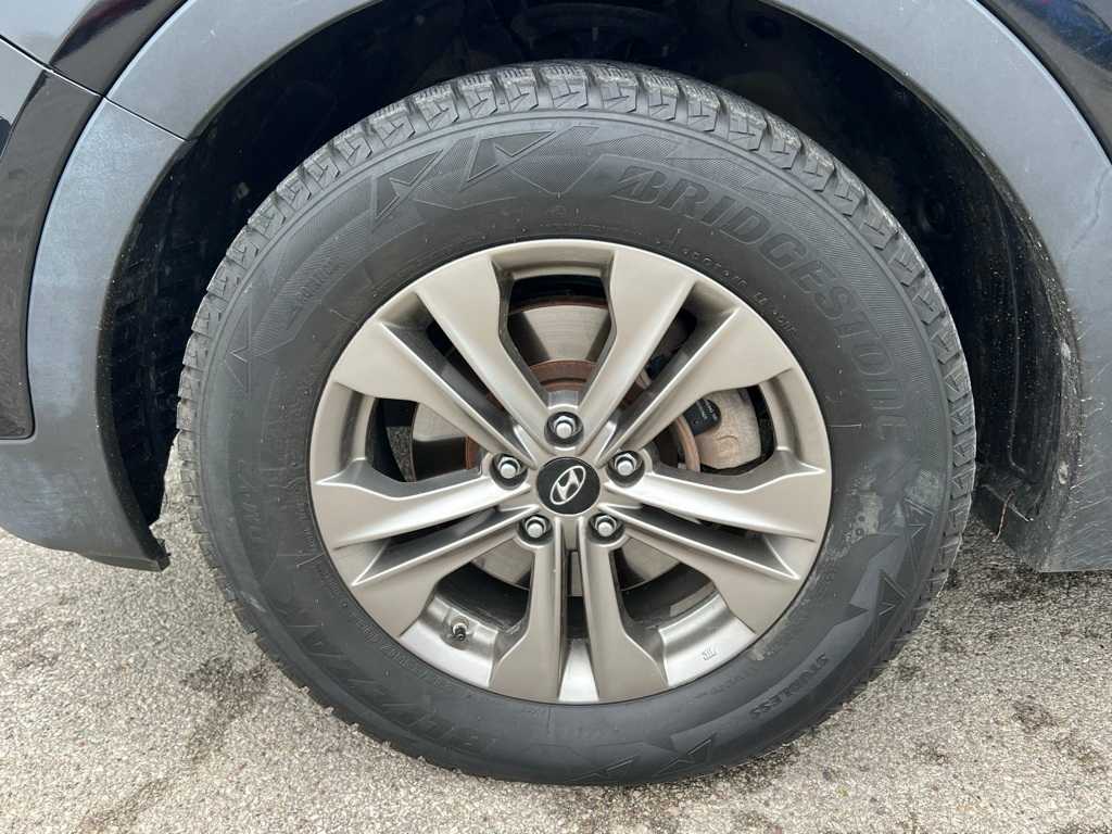 Thumbnail: 2015 Hyundai Santa Fe - 9