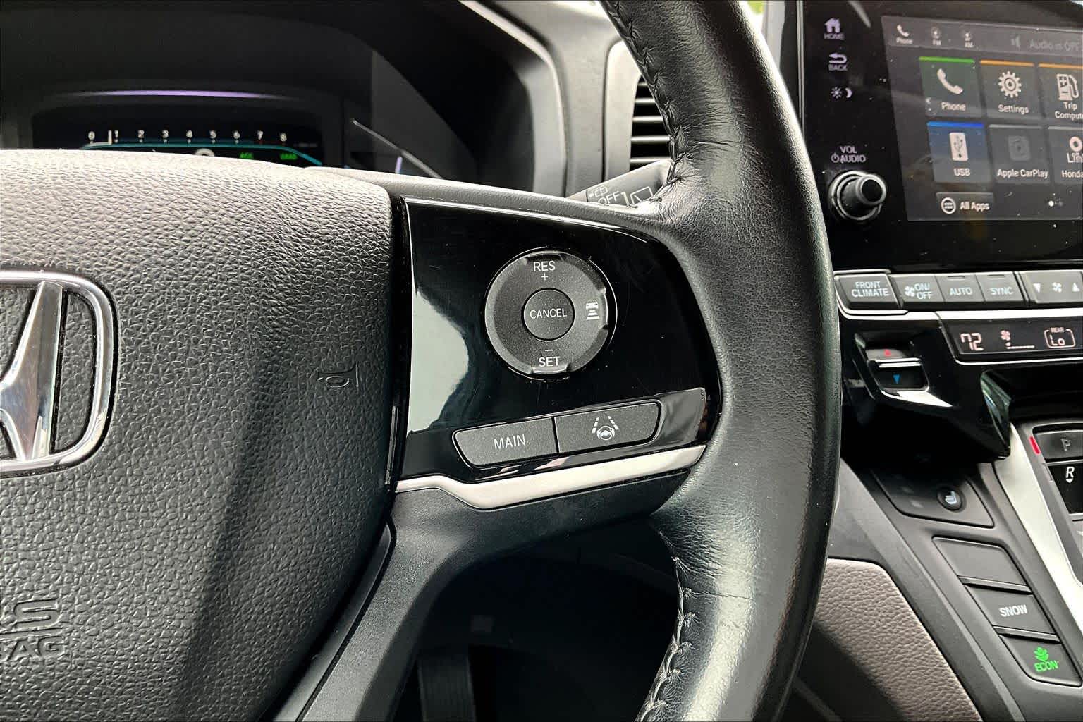 Thumbnail: 2018 Honda Odyssey - 21