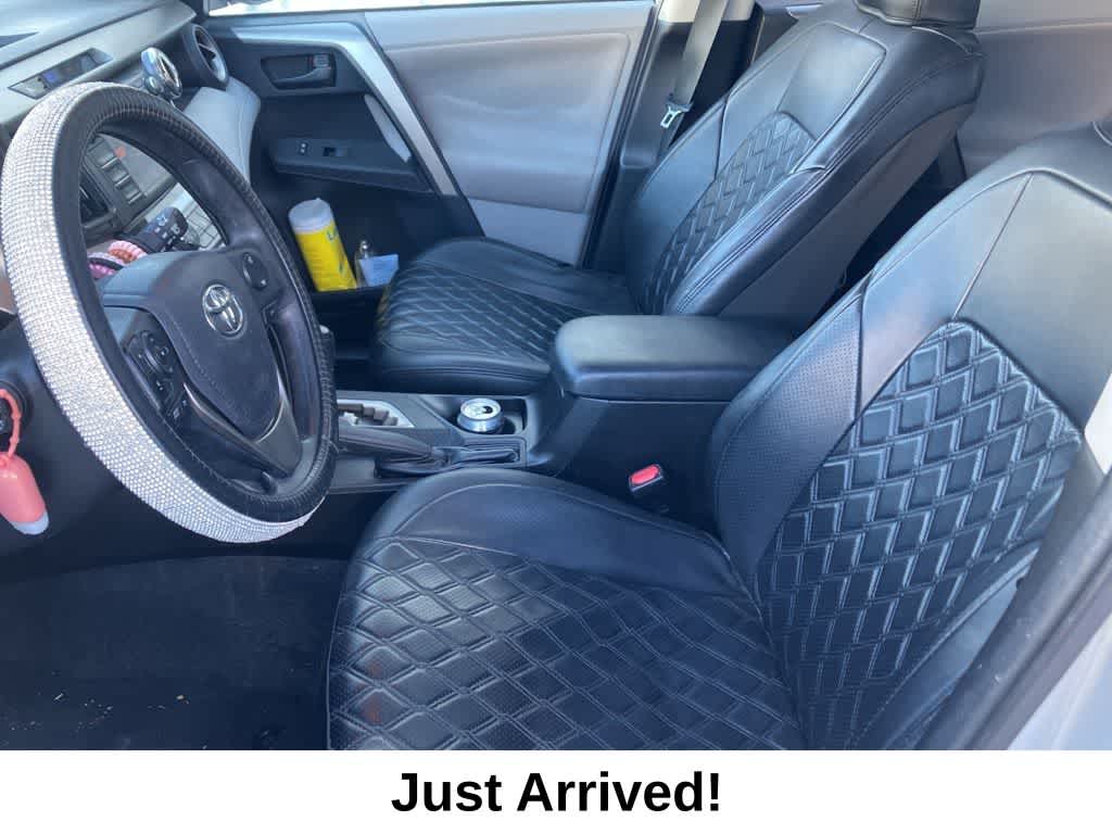 Thumbnail: 2013 Toyota RAV4 - 10