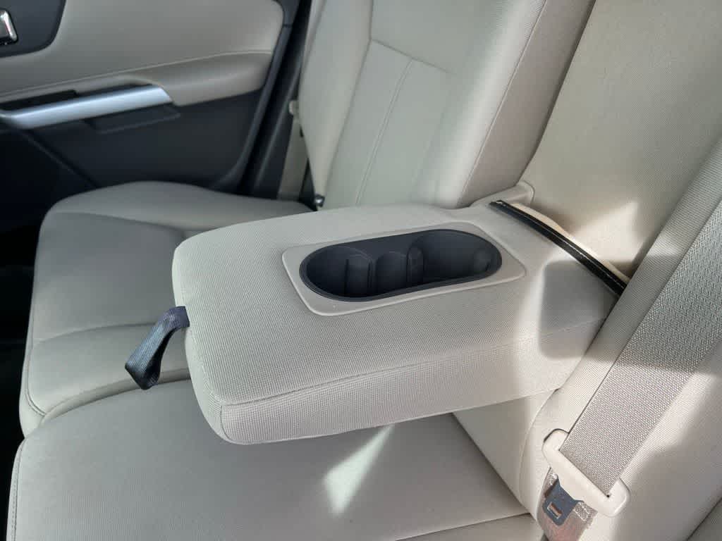 Thumbnail: 2013 Ford Edge - 21