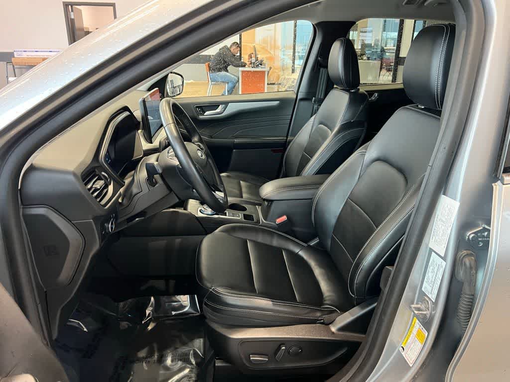 Thumbnail: 2023 Ford Escape - 12