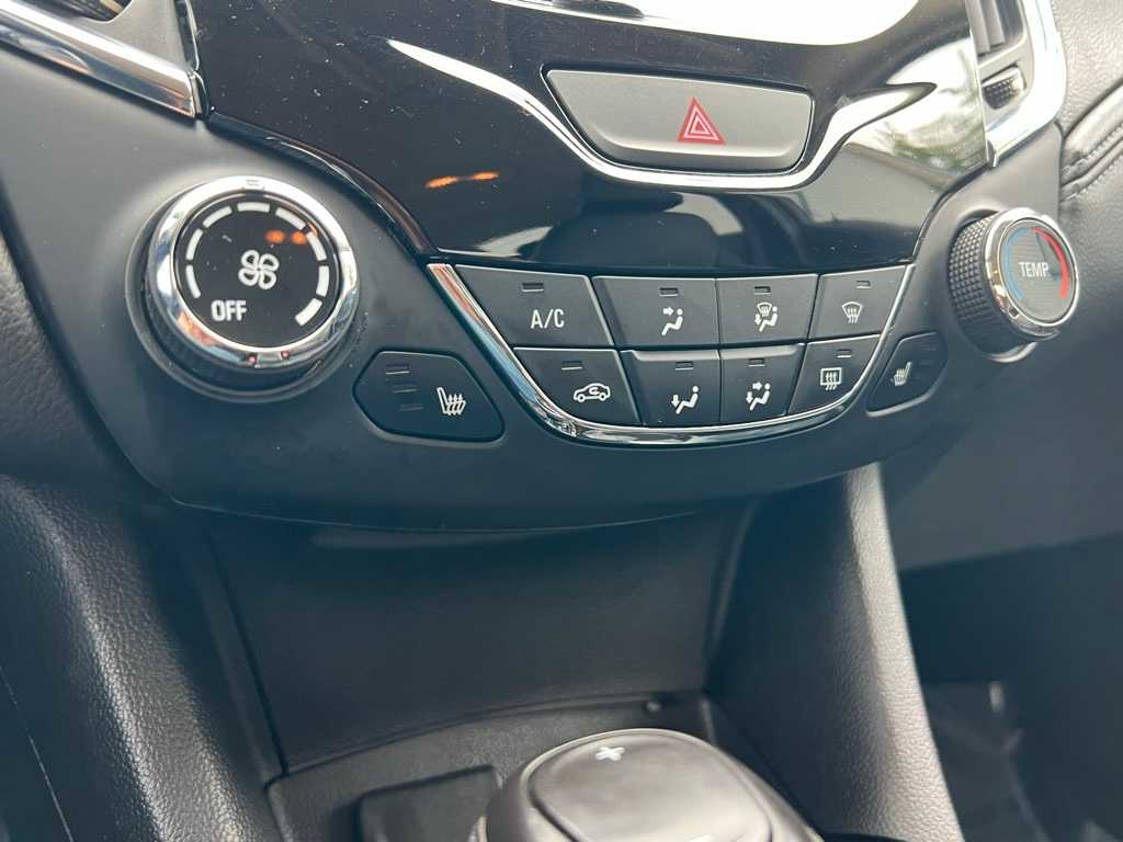 Thumbnail: 2016 Chevrolet Cruze - 26