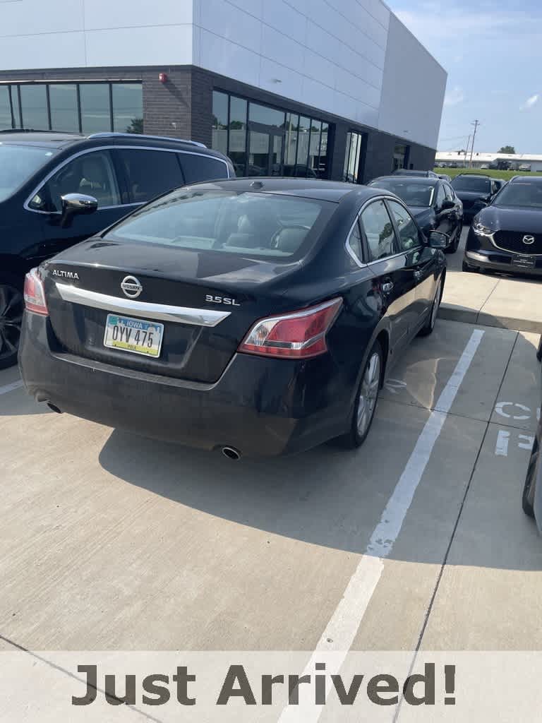 Thumbnail: 2013 Nissan Altima - 3