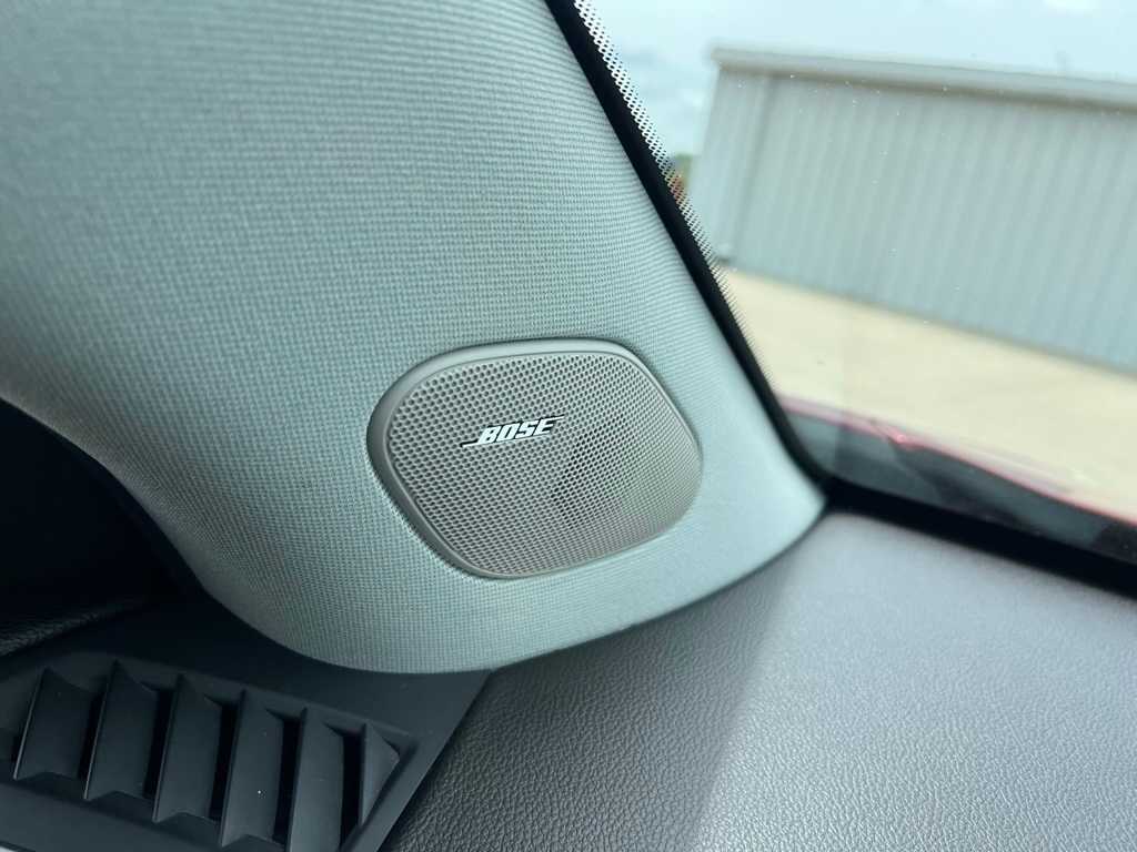 Thumbnail: 2013 Cadillac SRX - 33