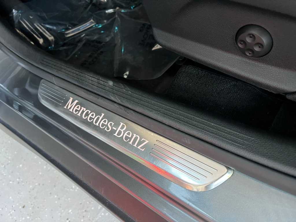 Thumbnail: 2017 Mercedes-Benz GLC - 13