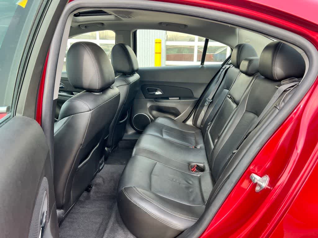 Thumbnail: 2011 Chevrolet Cruze - 18