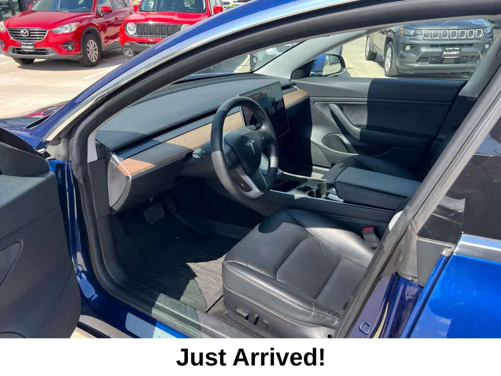 Thumbnail: 2019 Tesla Model 3 - 2