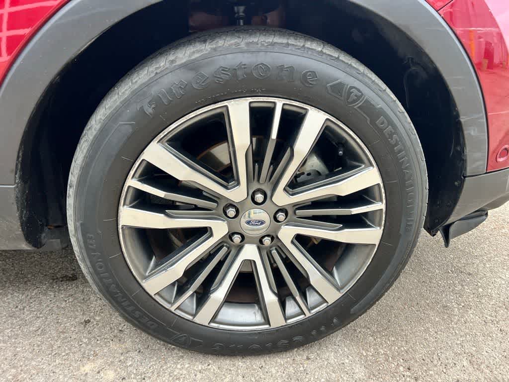 Thumbnail: 2016 Ford Explorer - 15