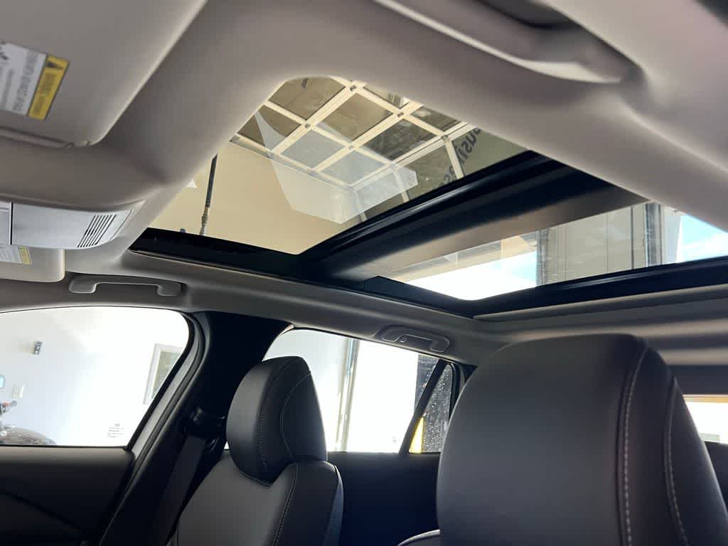 Thumbnail: 2025 Mazda CX-50 - 16