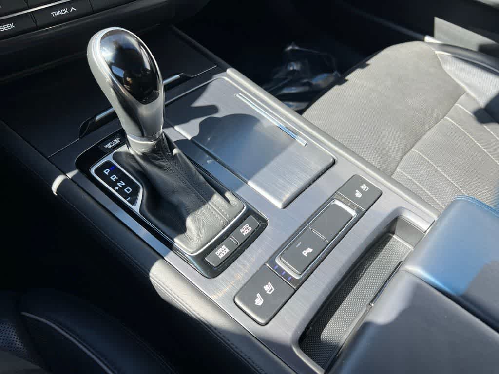 Thumbnail: 2015 Hyundai Genesis - 35