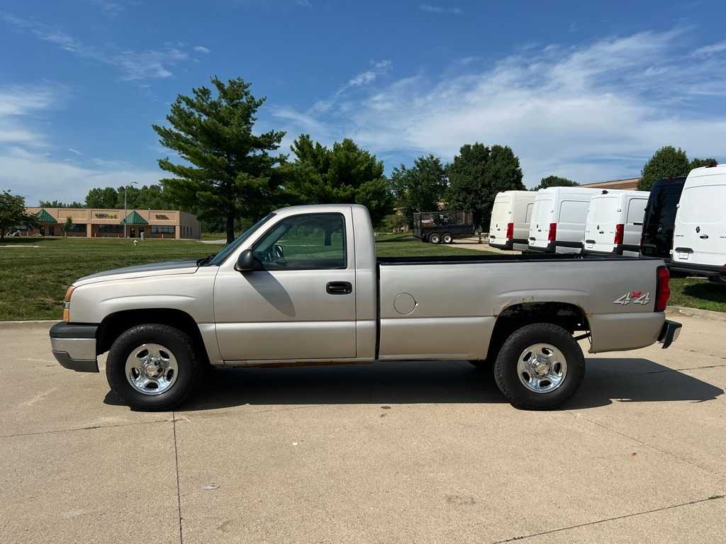 Thumbnail: 2004 Chevrolet Silverado 1500 - 3