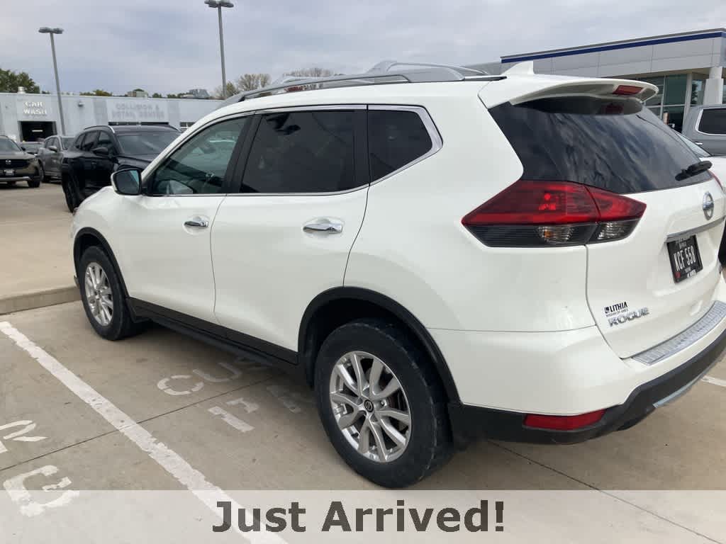 Thumbnail: 2020 Nissan Rogue - 4