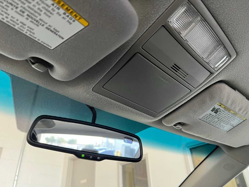 Thumbnail: 2011 Toyota Camry - 30