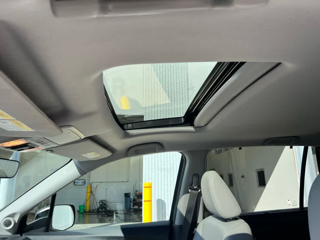 Thumbnail: 2021 Honda Pilot - 16