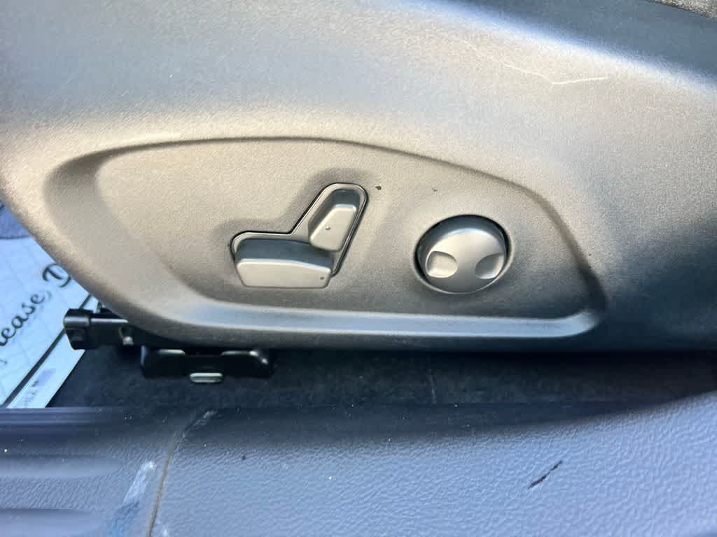 Thumbnail: 2022 Jeep Compass - 17